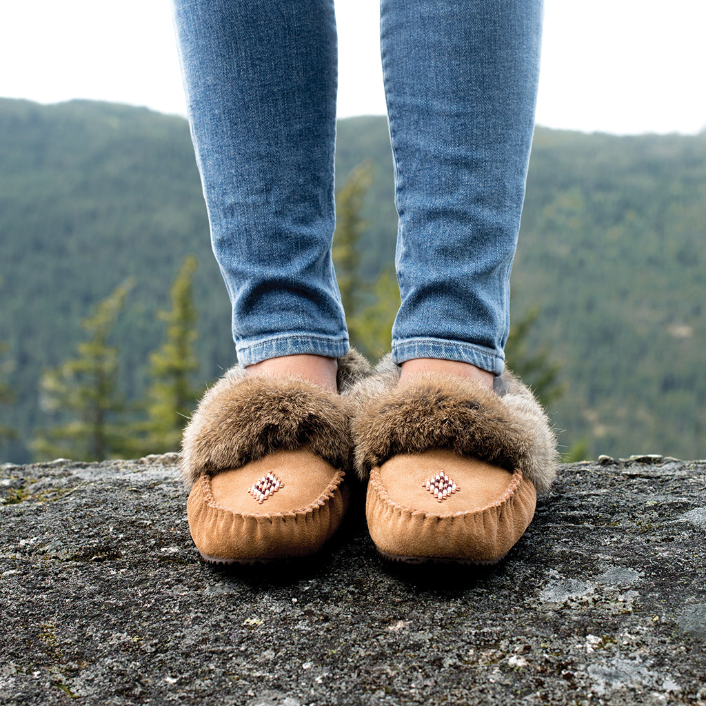 Women's Manitobah Street Suede Moccasin