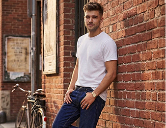Levi's