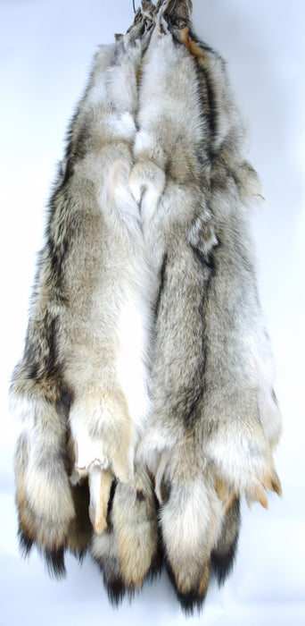 Giant 2XL Coyote Fur Skin