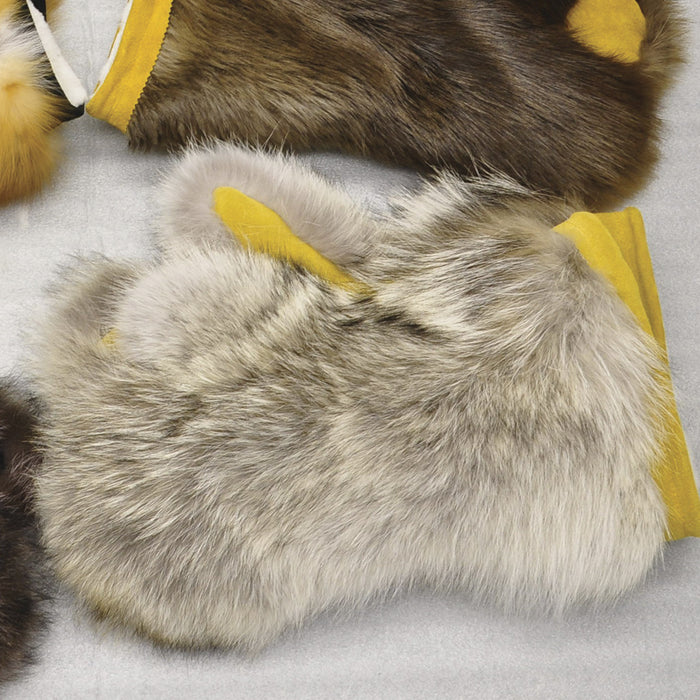 coyote fur gauntlets with leather 